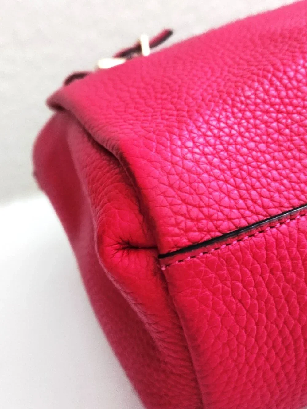 Kate Spade New York Fushia Leather Shoulder Bag Purse